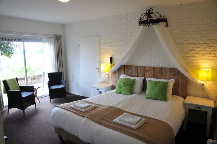 kamer-met-terras-beneden